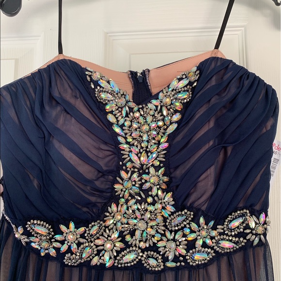 Prom dress/ formal dress - Picture 5 of 5